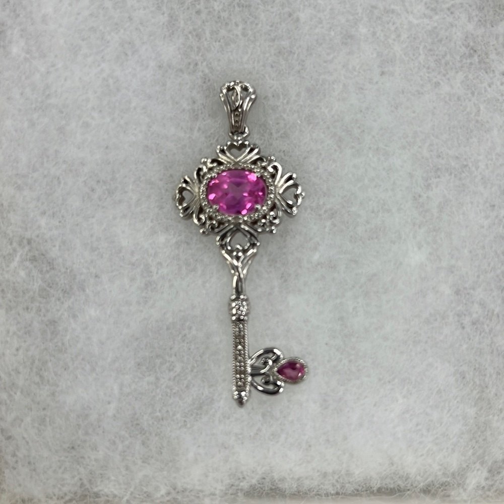 Key necklace pendant pink gemstone!